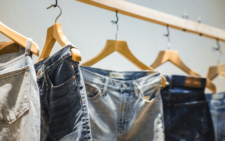 What to wear with jeans to make your outfits original
