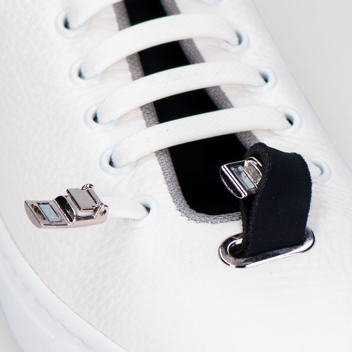 T Black · T Black