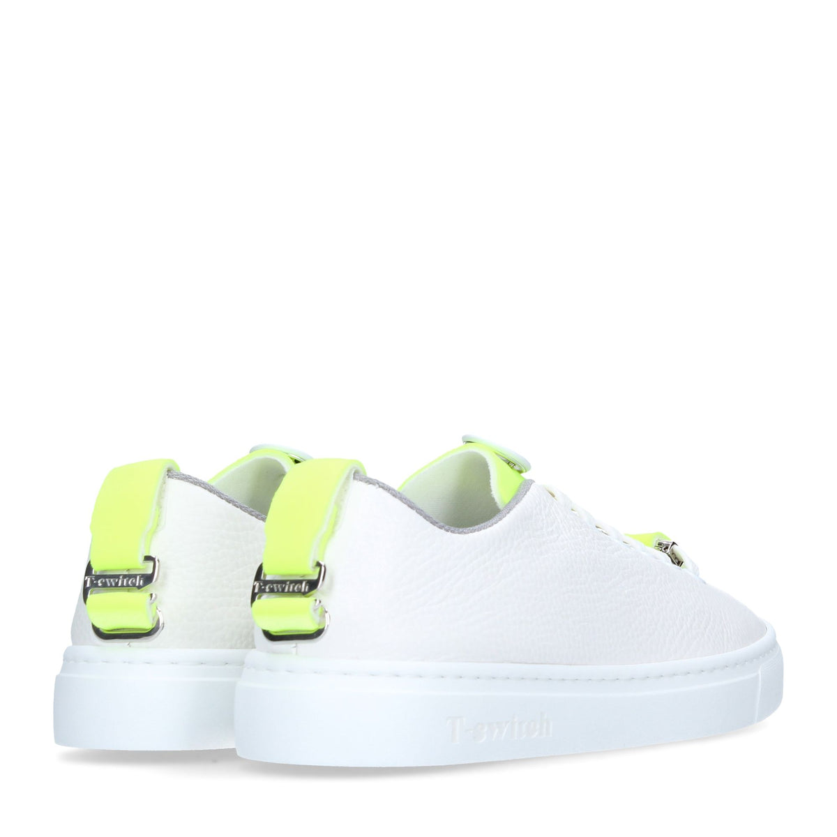 T yellow · Yellow